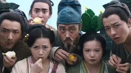 娱乐圈人吃瓜吗,揭秘明星们的“吃瓜”日常