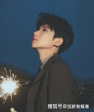 王源吃瓜娱乐圈,从童星到争议，成长之路的反思