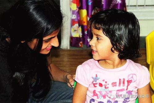 吃瓜娱乐君保姆带孩子